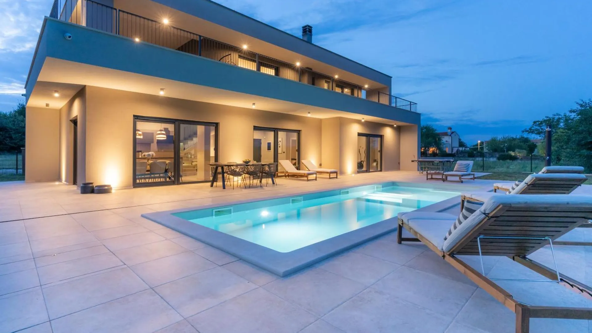 Villa Zidine, Luxury Villa With Seaview And Salt Pool Water Puntera
